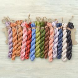 НМул-АСЧ-2401 Набор ниток OwlForest для схемы «Алиса в Стране Чудес» (ПНК) цветной 40 каунт в 1 нить